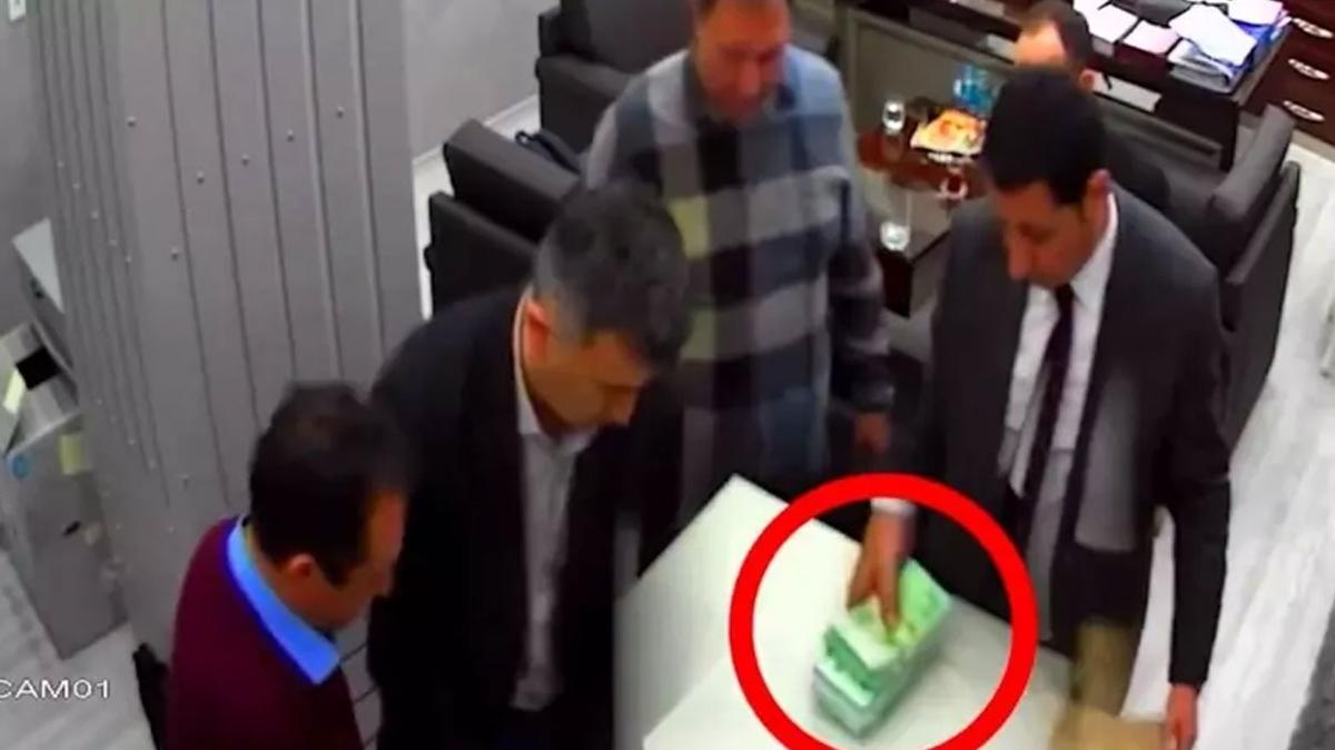 CHP'de para sayma skandalnda son gelime! Avukat Takapan'n ifadesine ulald