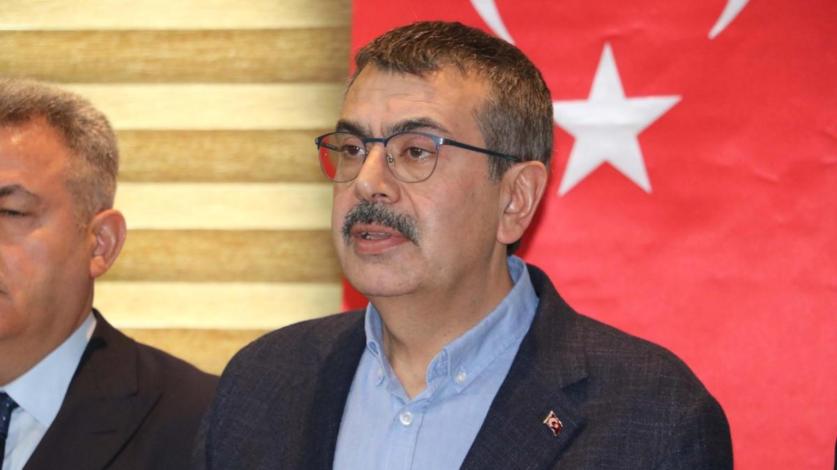 Bakan Tekin, AK Parti MKYK yesi Erdin'e taziye ziyaretinde bulundu