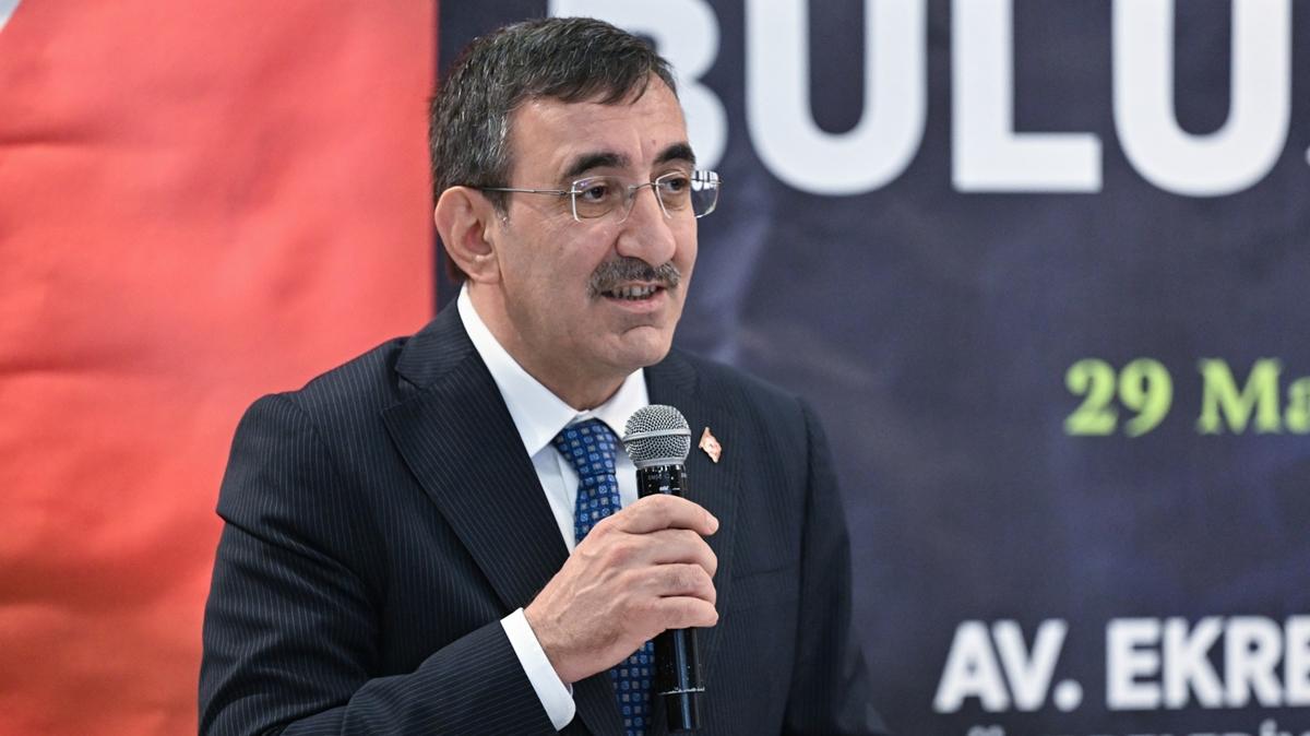 Cumhurbakan Yardmcs Ylmaz: Devlet ve millet el ele hukukumuza sahip kalm