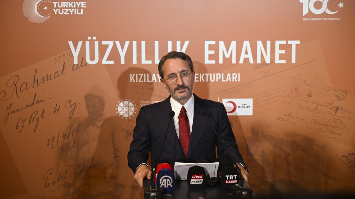 Fahrettin Altun, 'Kzlay Esir Mektuplar Sergisi'ne ziyarette bulundu 