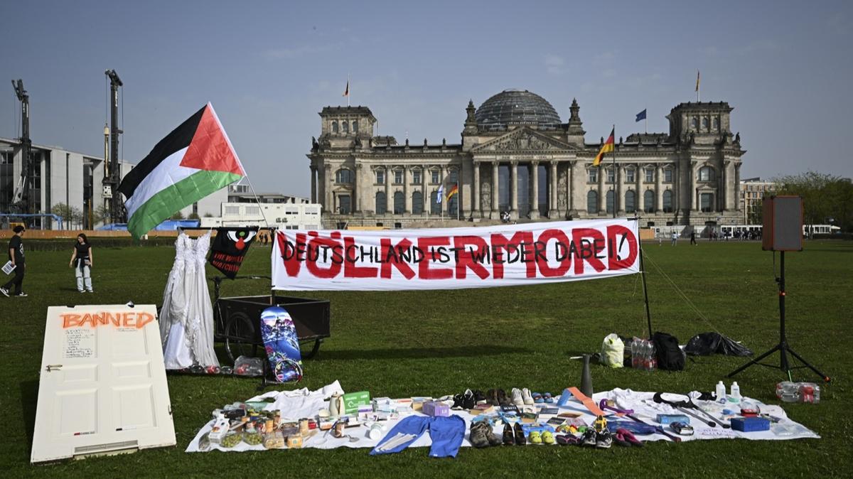 Almanya UAD'de yarglanyor: Meclis nnde Filistin'e destek gsterisi yapld