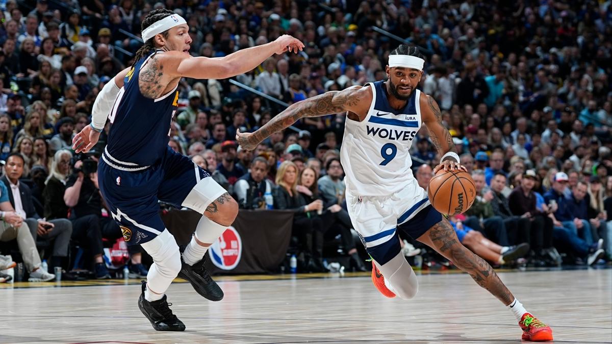 Denver Nuggets evinde Minnesota Timberwolves'u rahat yendi