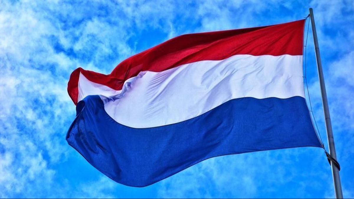 Hollanda'dan vatandalarna ''srail'' uyars