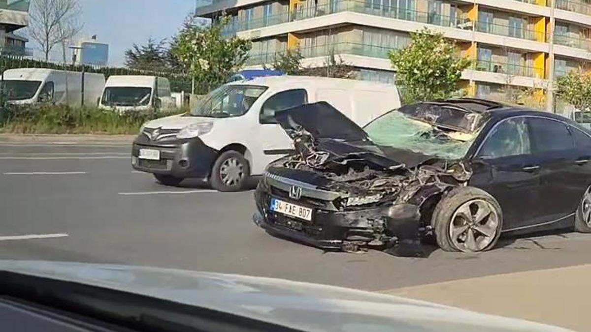 Baclar'da 5 aracn kart zincirleme trafik kazas 
