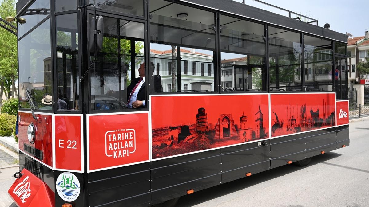 Edirne'de nostaljik tramvay grnml ''gezi treni'' hizmete girdi