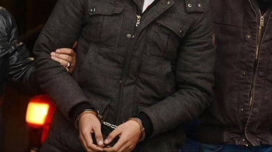 Afyonkarahisar'da FET hkmls yakalanarak cezaevine gnderildi