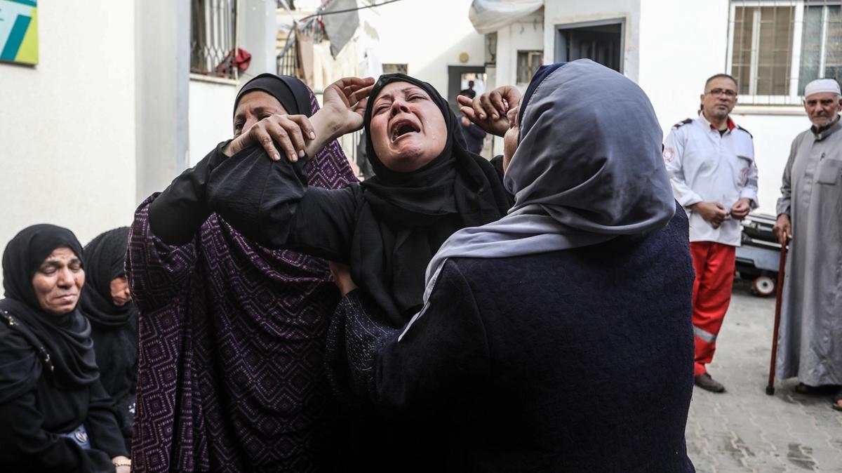 Soykrmc srail Gazze'ye hava saldrlarn artrd: ok sayda l ve yaral var