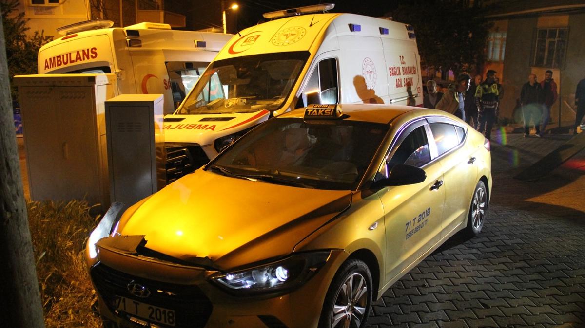 Krkkale'de ambulans ile taksi arpt: 4 kii hastaneye kaldrld