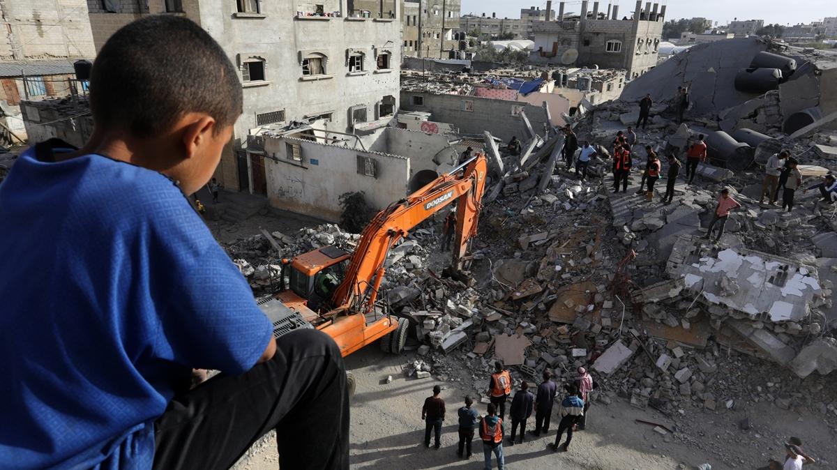 srail'in 198 gndr saldrlarn srdrd Gazze'de can kayb 34 bin 97'ye kt