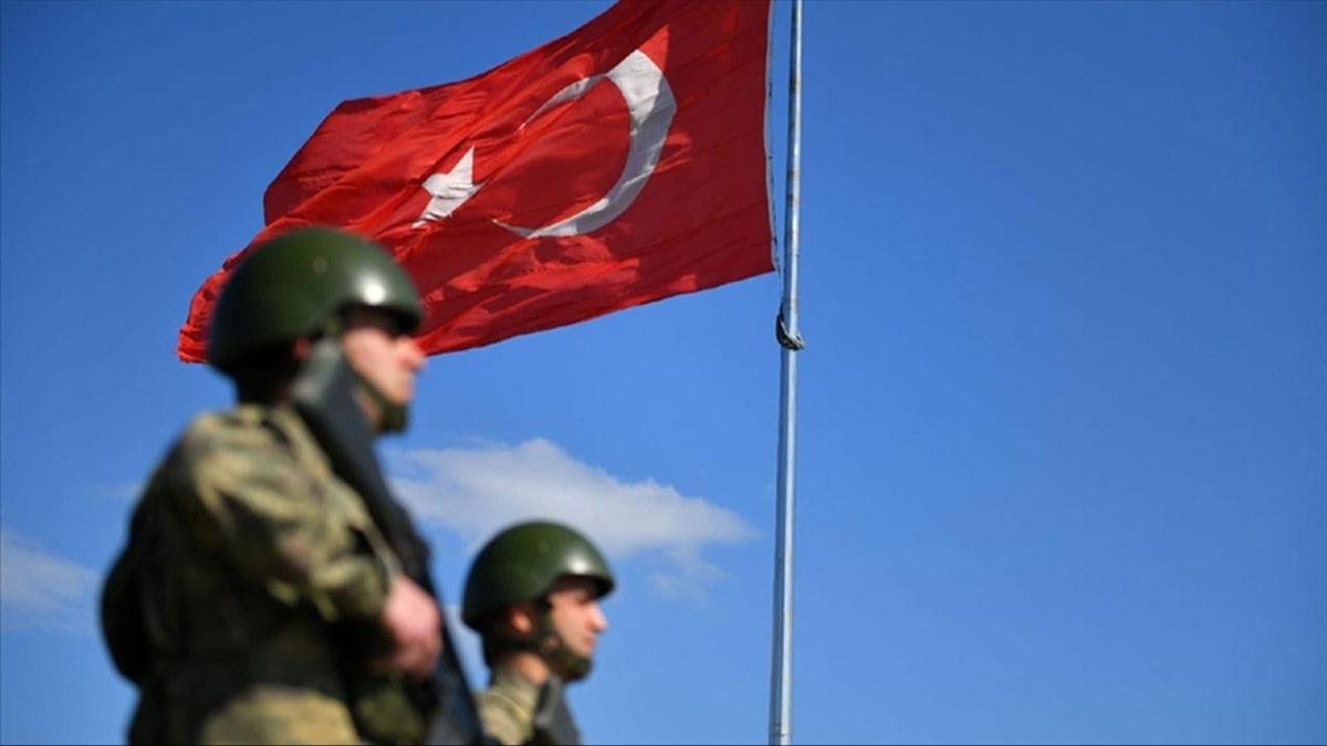 PKK'dan kaan 2 terrist teslim oldu