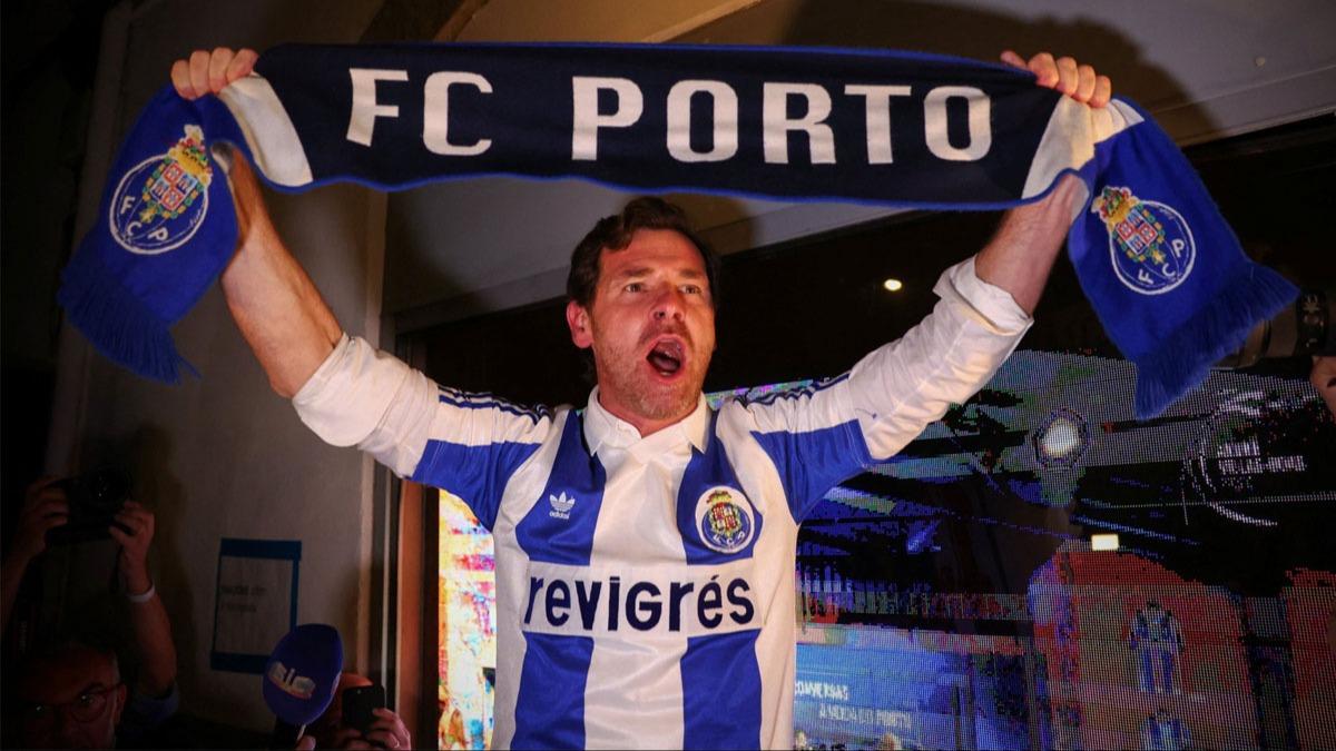 42 yllk Pinto da Costa devri sona erdi! Porto'da yeni bakan Villas-Boas