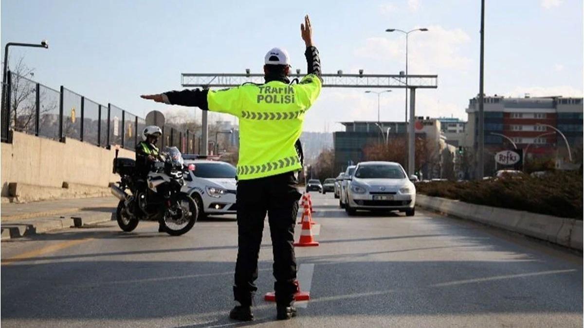 Alanya'da polisten kaan motosikletliye ceza!