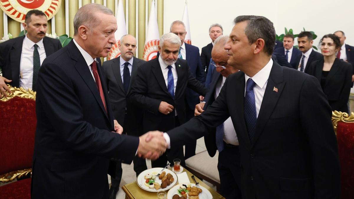 Cumhurbakan Erdoan-zgr zel grmesinin saati belli oldu