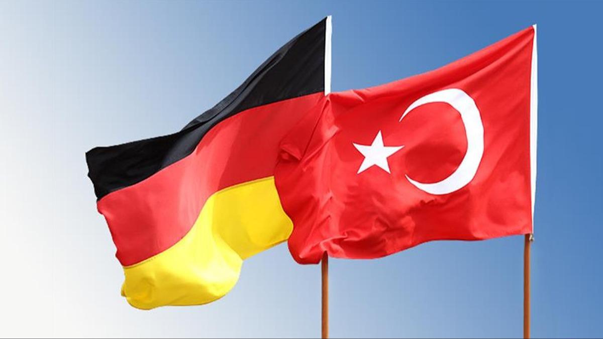 Tarih belli oldu! Almanya ile Trkiye 'frsat' iin buluacak