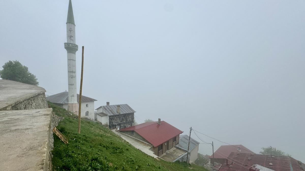 Eski ve yeni muhtarn birbirini ikayet ettii mahallede seim yenilenecek