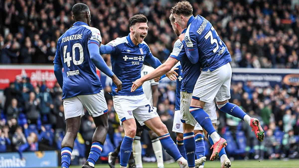 Ipswich Town, Premier Lig'e ykselen ikinci takm oldu