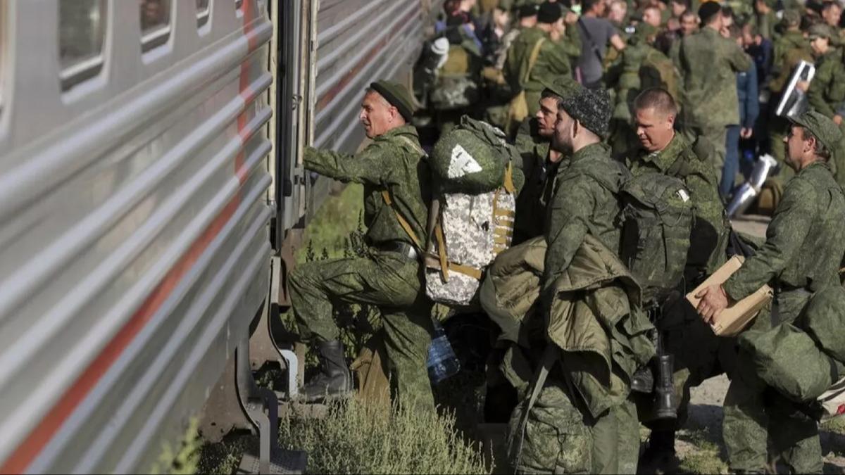 Ukrayna'dan yeni karar! Cezaevindeki mahkumlar orduya katlacak