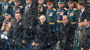 Putin: Savan derslerini unutmaya alyorlar