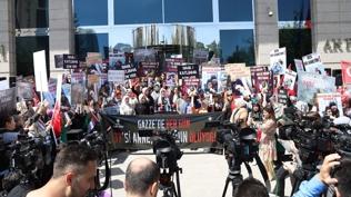 AK Parti Kadn Kollar, 81 ilde srail'i protesto etti
