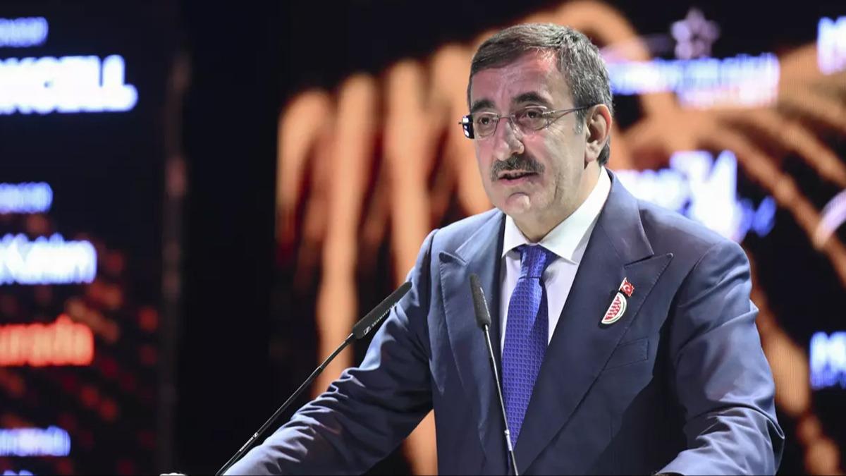 Cumhurbakan Yardmcs Cevdet Ylmaz: En temel sorunumuz, nceliimiz enflasyonu drmek
