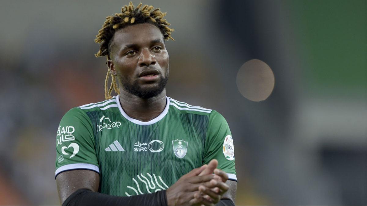 Fenerbahe'den kanat operasyonu! Dusan Tadic'in yerine Allan Saint-Maximin