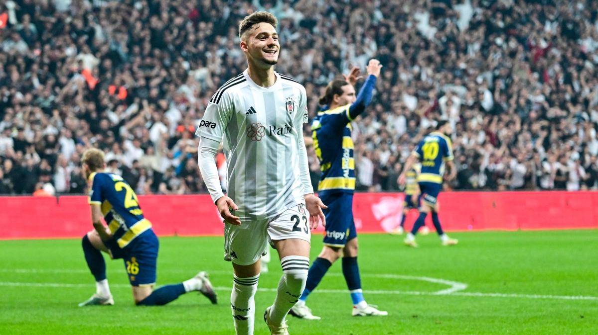 Premier Lig devi, Ernest Mui'ye gzn dikti!