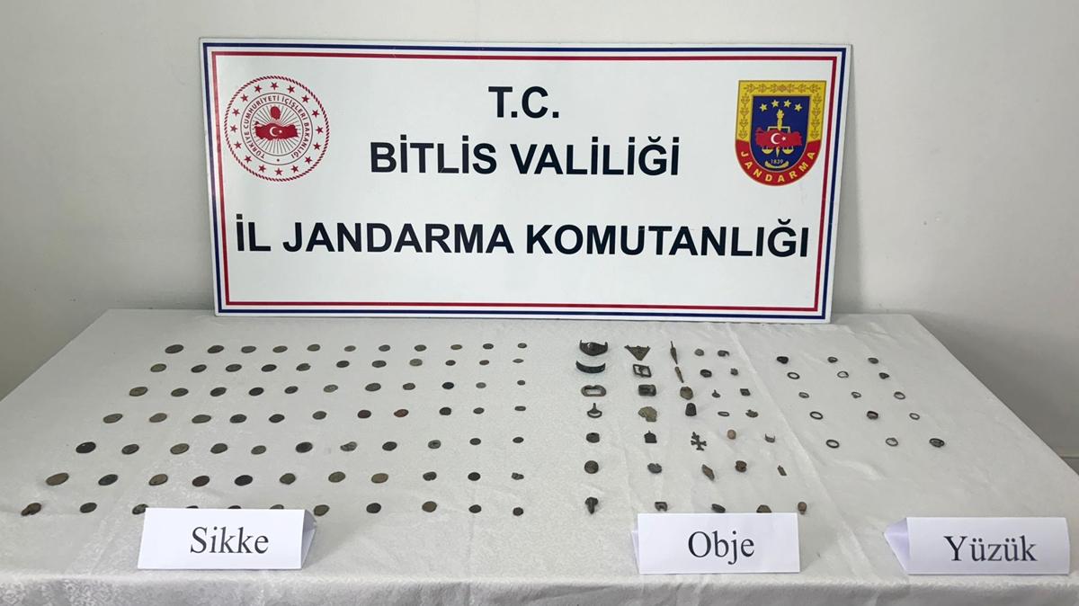 Bitlis'te tarihi eser operasyonu: 2 pheli gzaltna alnd 