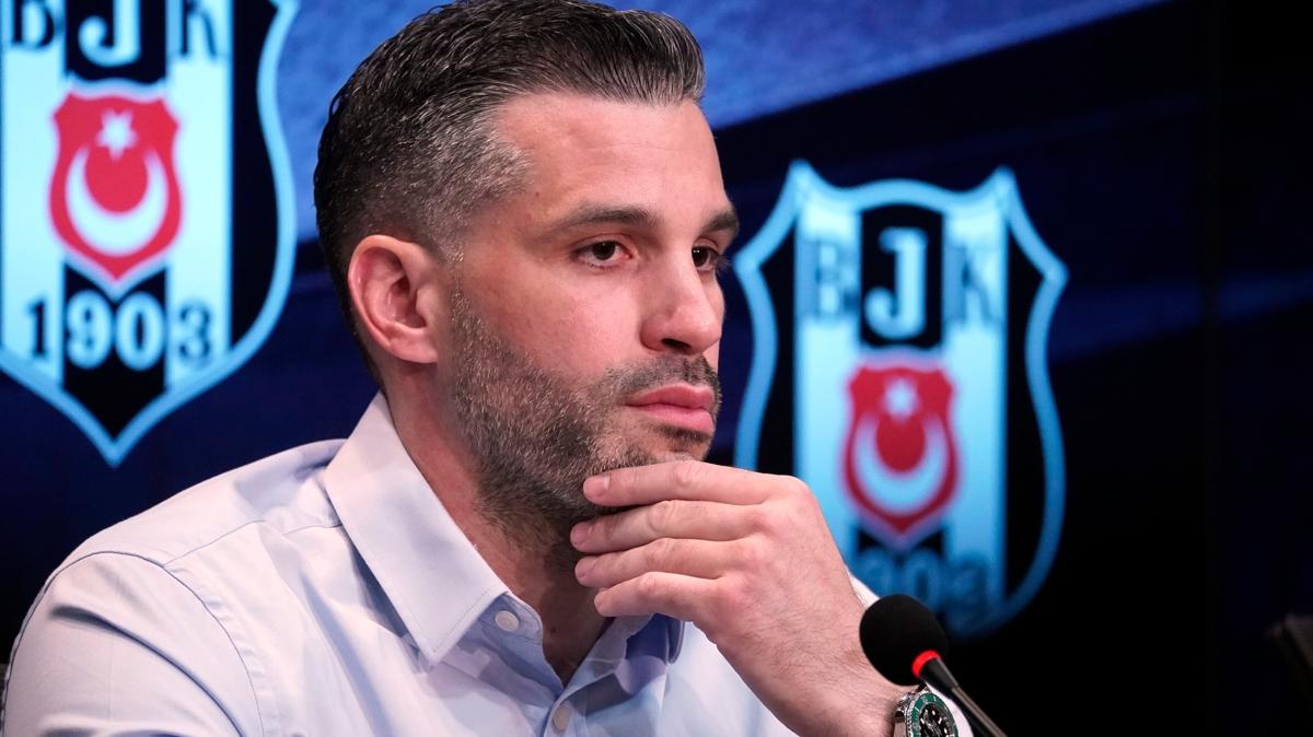 Beikta'ta Dusan Alimpijevic iin imza treni dzenledi