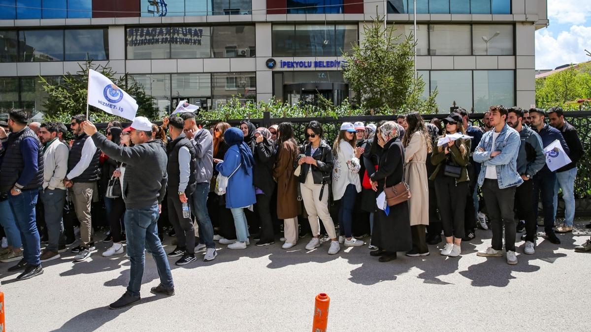 Mazbatay alr almaz yzlerce kiiyi iinden ettiler! ''Hak gaspna sessiz kalmayacaz''