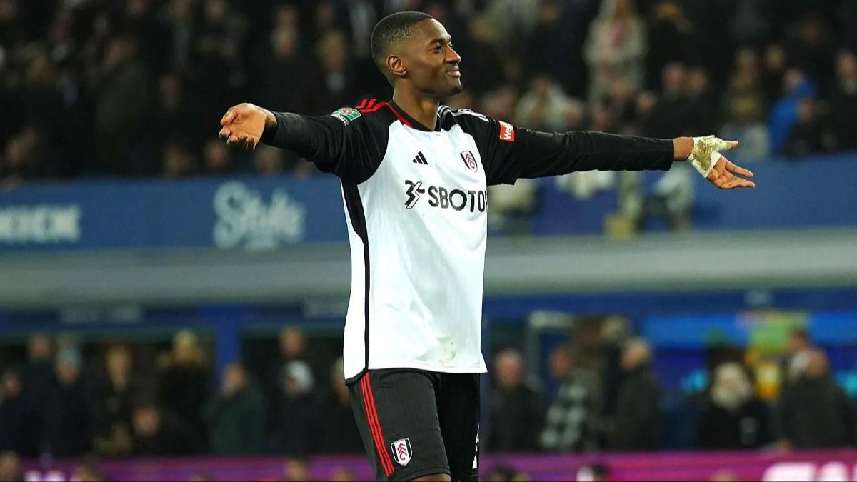Newcastle United, Tosin Adarabioyo transferini bitiriyor