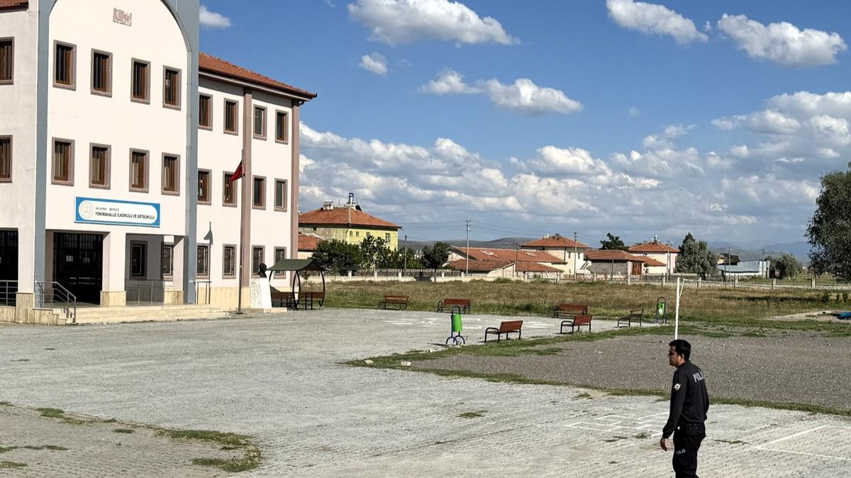 Aksaray'da bir retmen okul bahesinde darbedildi: pheli gzaltna alnd