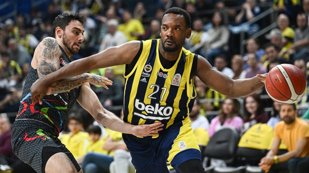 Fenerbahe Beko, Aliaa Petkimspor karsnda zorlanmad