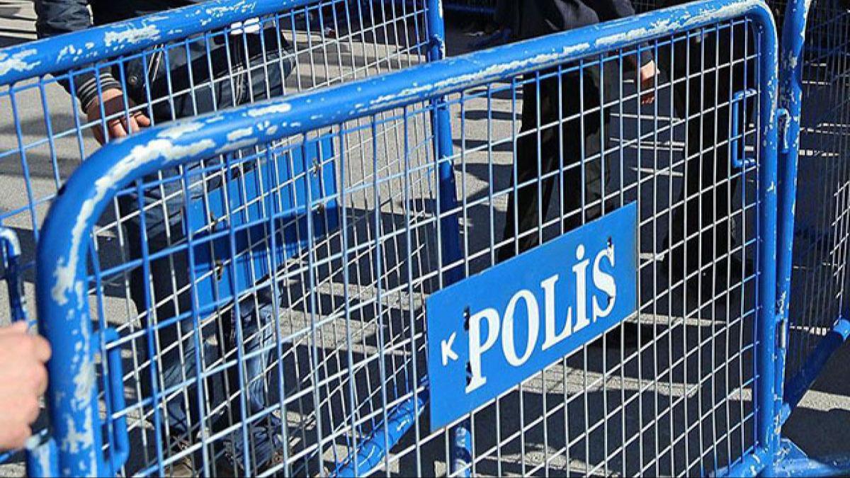 Valiliklerden aklama! O illerde gsteri yryleri geici sreyle yasakland 