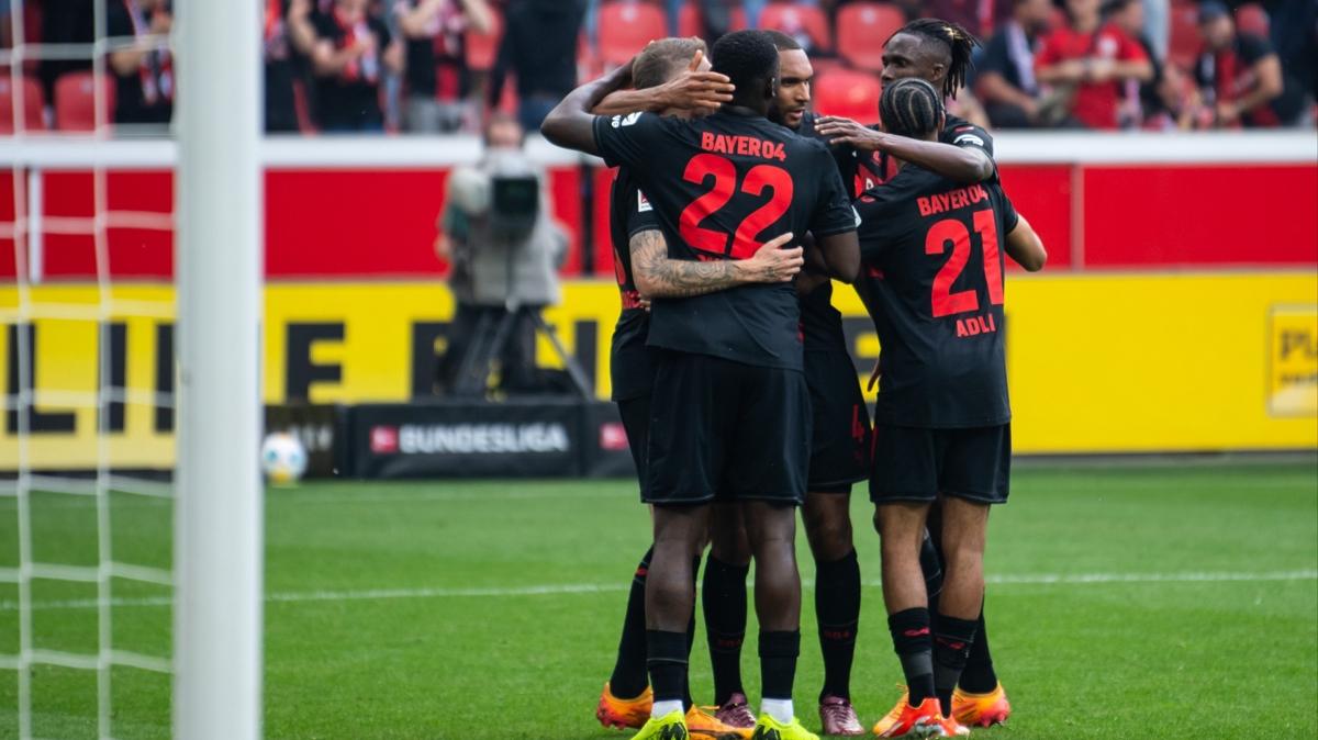 Bayer Leverkusen ligi namalup bitirdi