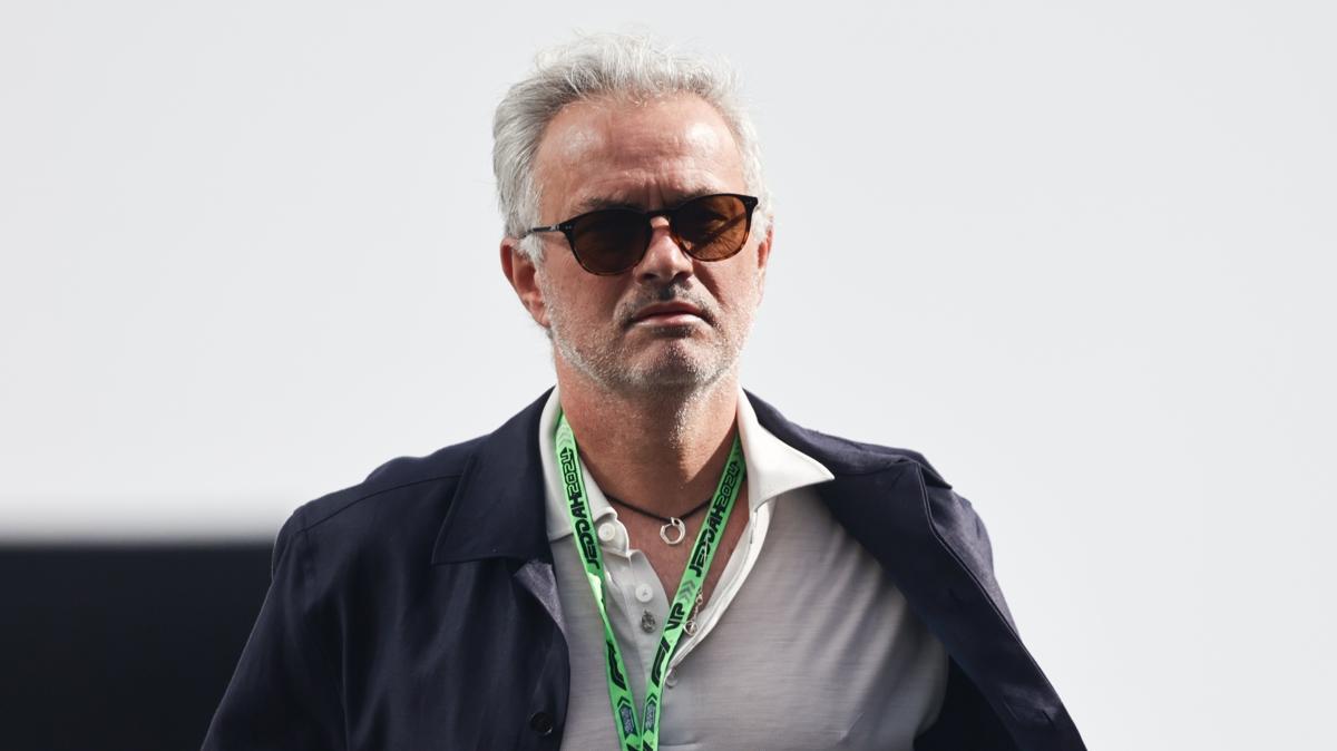 Beşiktaş'tan Jose Mourinho açıklaması! ''Teklifimize sıcak bakıyor''