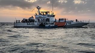 anakkale'de batmak zere olan teknedeki 29 dzensiz gmen kurtarld