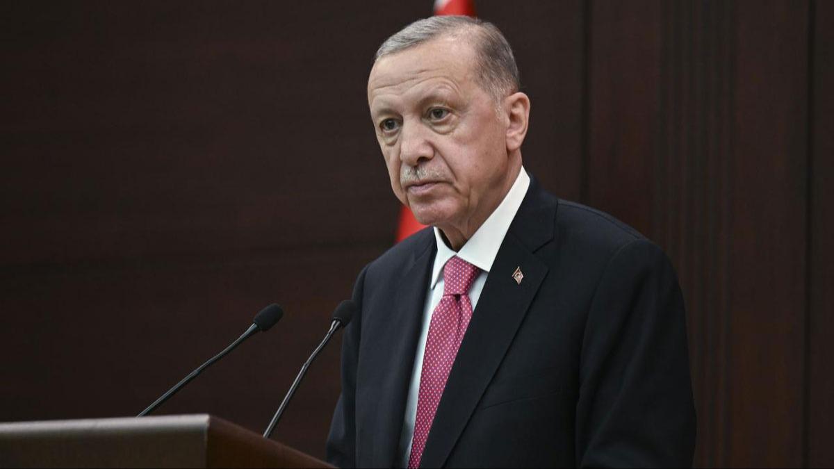 Cumhurbakan Erdoan ehit Onba Recep Kabala'nn ailesine basal diledi