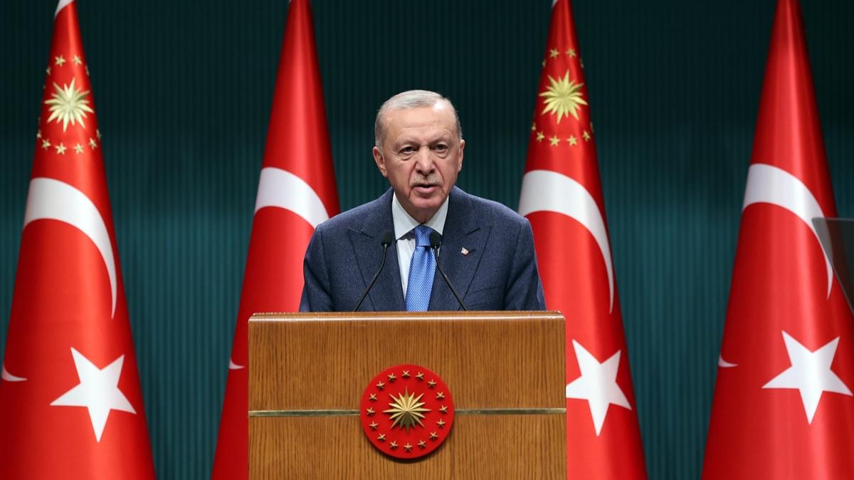 Cumhurbakan Erdoan'dan yeni anayasa mesaj