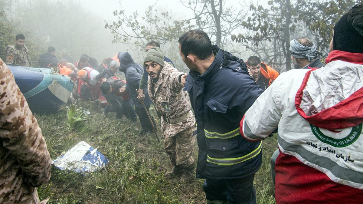 Trkiye'den ran'a ''Aknc HA'' destei! Bakan Uralolu: lk etapta helikopterin sinyal verip vermediini takip ettik