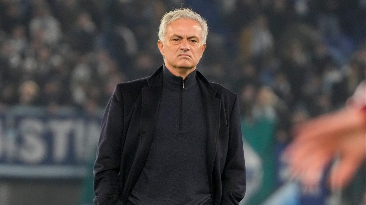 Suudi Arabistan'da Jose Mourinho sesleri!