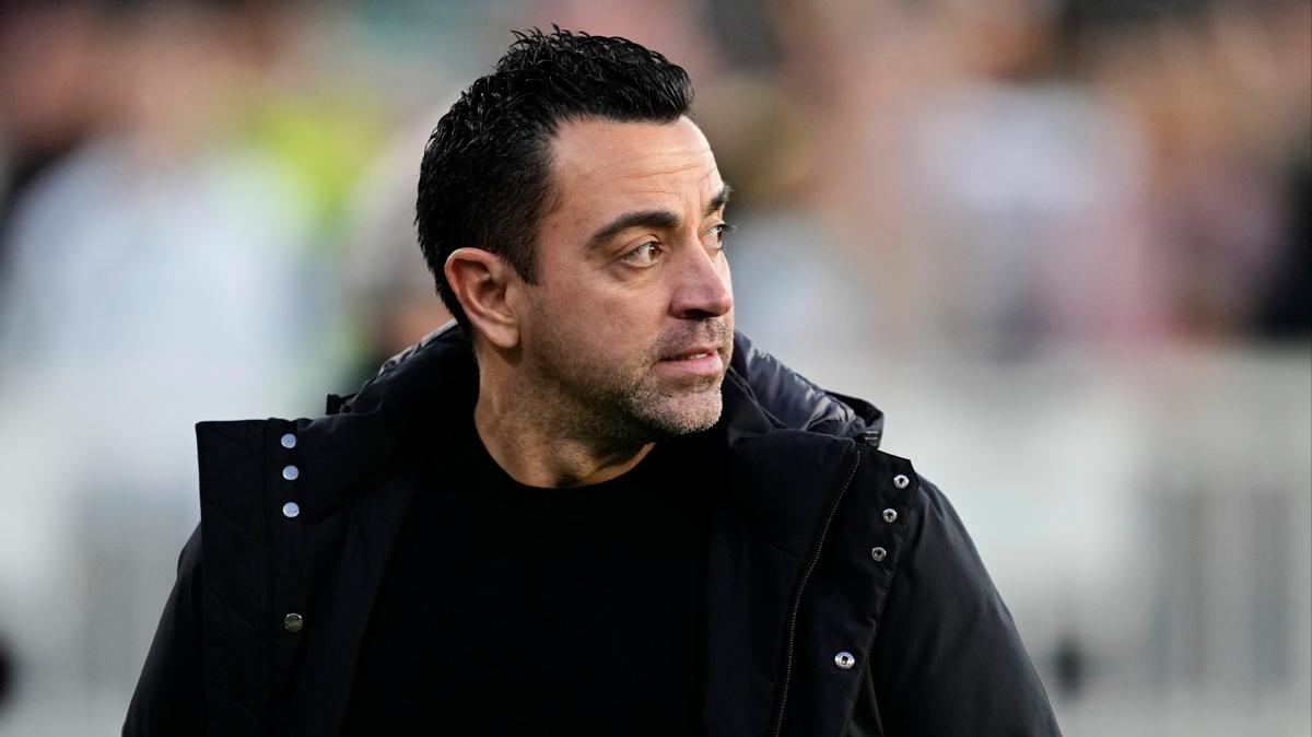 UEFA'dan Xavi'ye 2 ma men