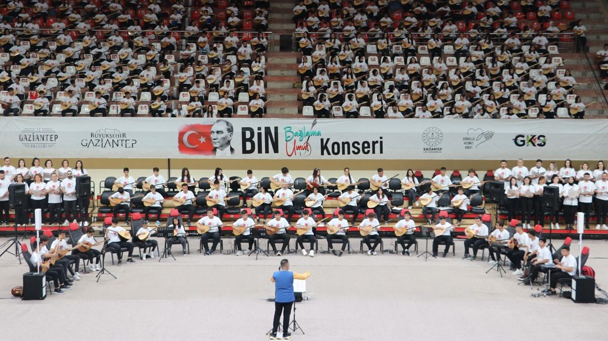 1000 renci balama ald, 70 retmen trk syledi