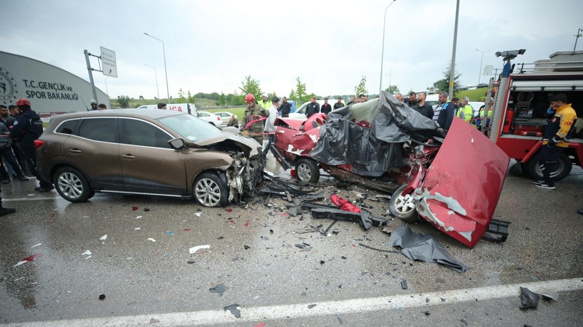 Bursa'da trafik kazas: 2 kii ld