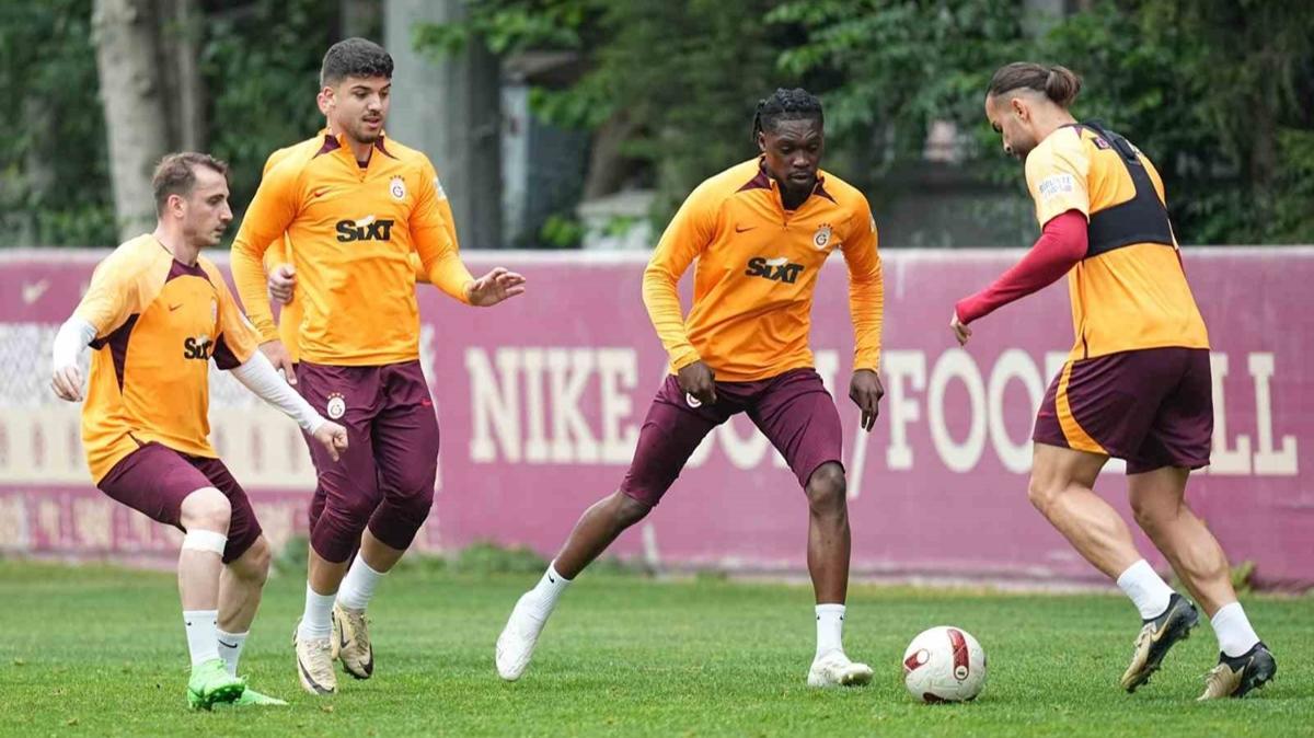 Galatasaray, Konyaspor mesaisinde