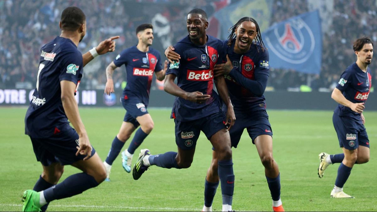 Paris Saint-Germain'den bir kupa daha!