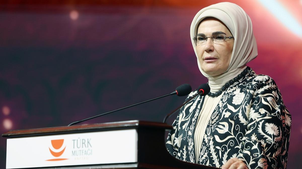 Emine Erdoan: srail'in adr kampn bombalamas, insanlk onuruna yaplm en byk ihanetlerden biridir