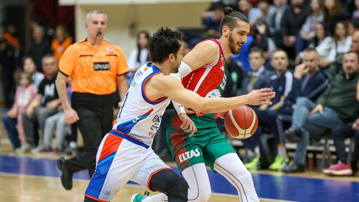 Play-off yar final serisinde Anadolu Efes ile Pnar Karyaka karlaacak