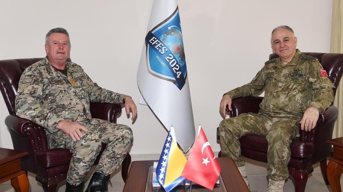 Genelkurmay Bakan Orgeneral Grak, mevkidalar ile bir araya geldi 