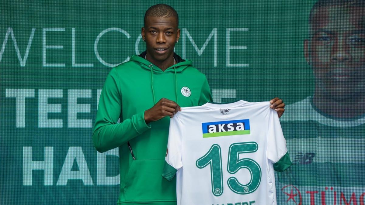 Teenage Hadebe, Konyaspor'a veda etti 