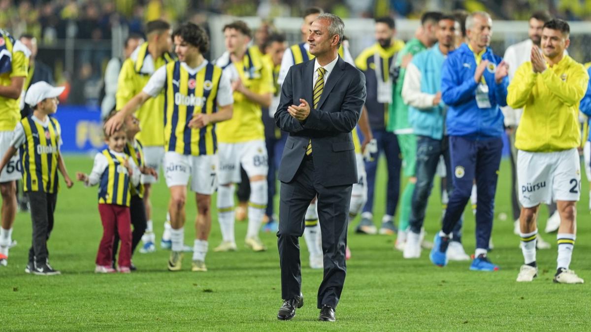 Fenerbaheli futbolculardan smail Kartal'a veda